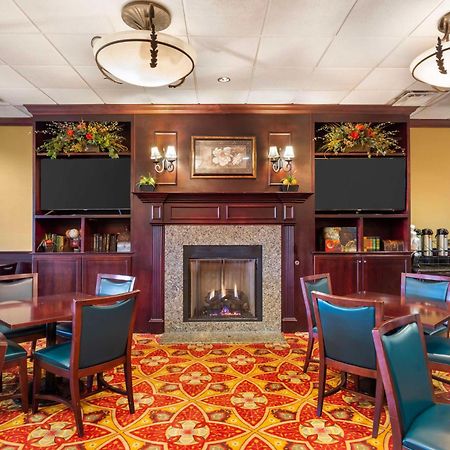 Best Western Plus Burlington Exterior foto
