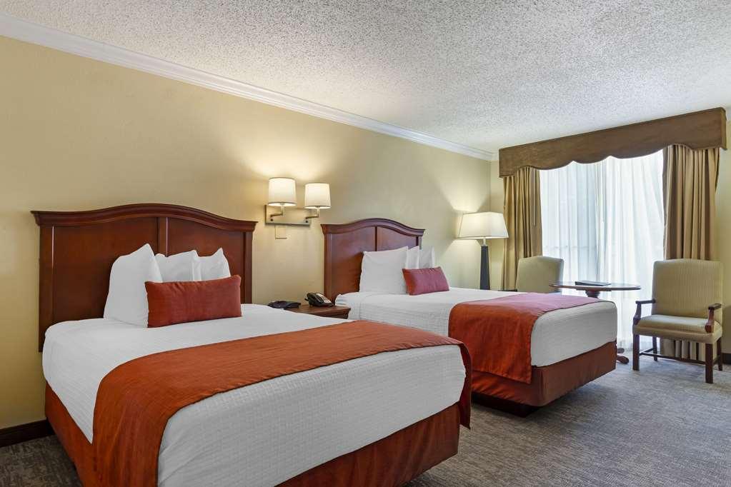 Best Western Plus Burlington Habitación foto
